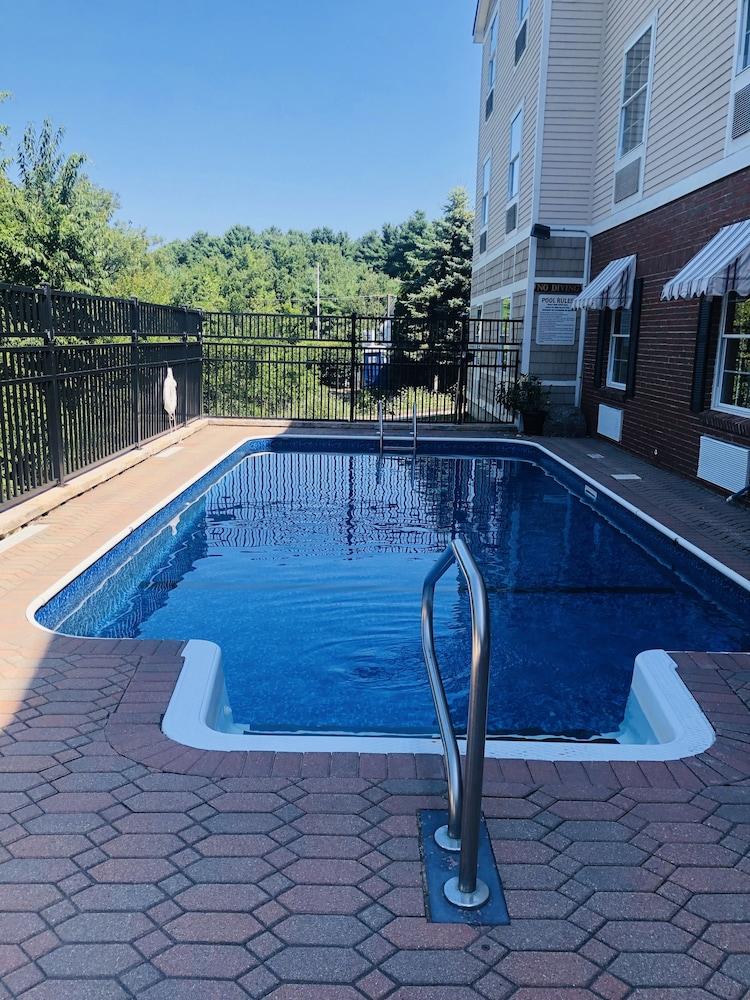 Comfort Inn & Suites Sturbridge-Brimfield Dış mekan fotoğraf