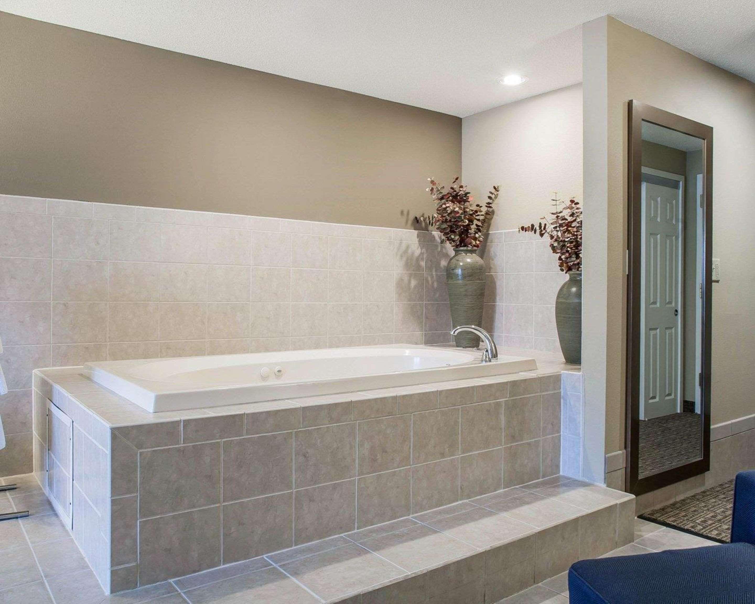 Comfort Inn & Suites Sturbridge-Brimfield Dış mekan fotoğraf