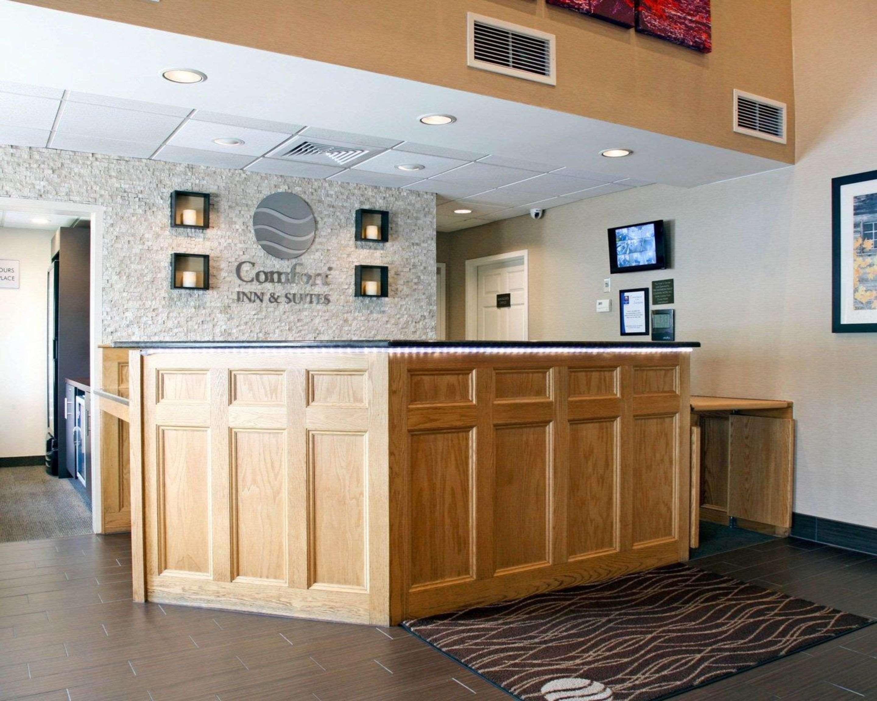 Comfort Inn & Suites Sturbridge-Brimfield Dış mekan fotoğraf