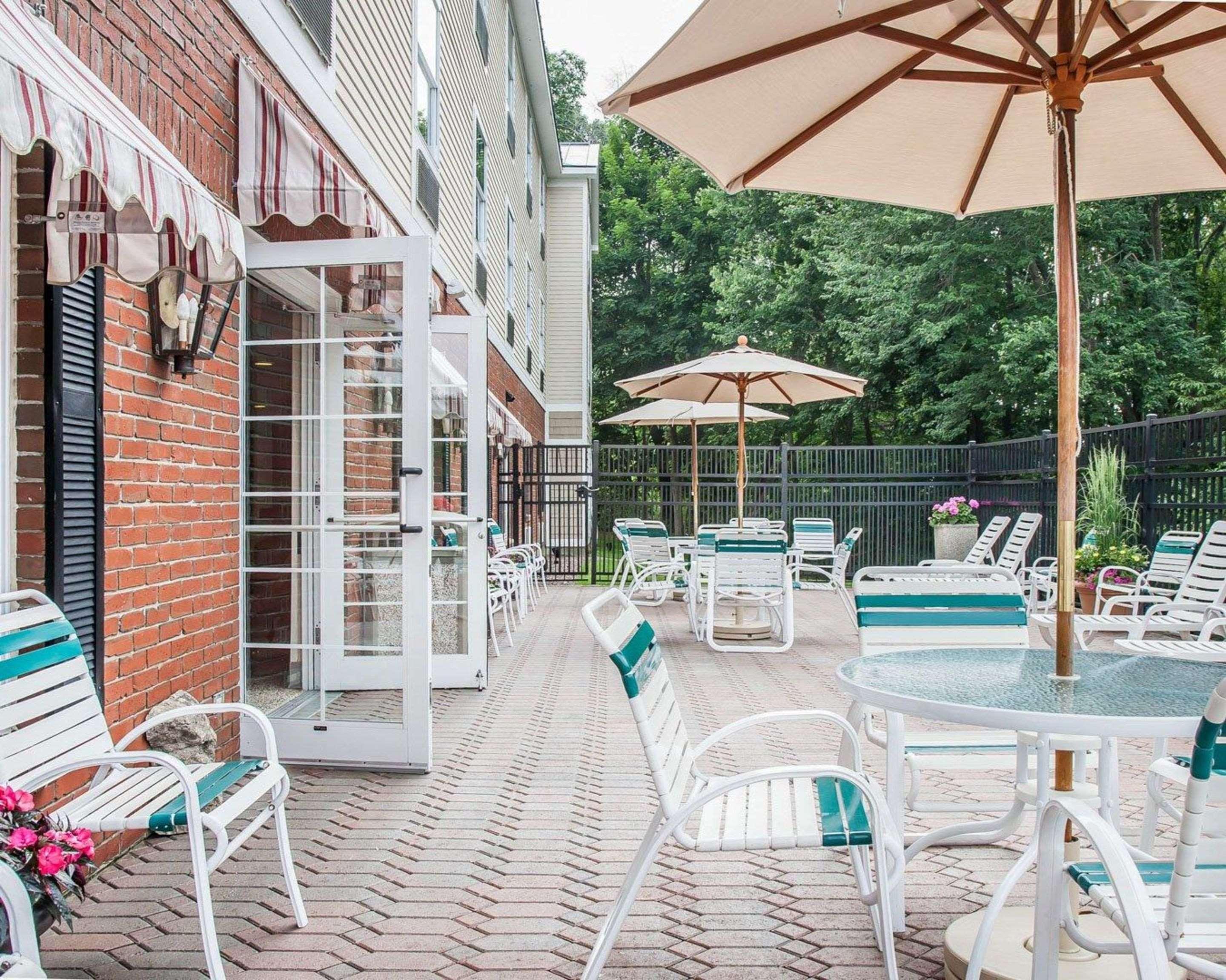 Comfort Inn & Suites Sturbridge-Brimfield Dış mekan fotoğraf