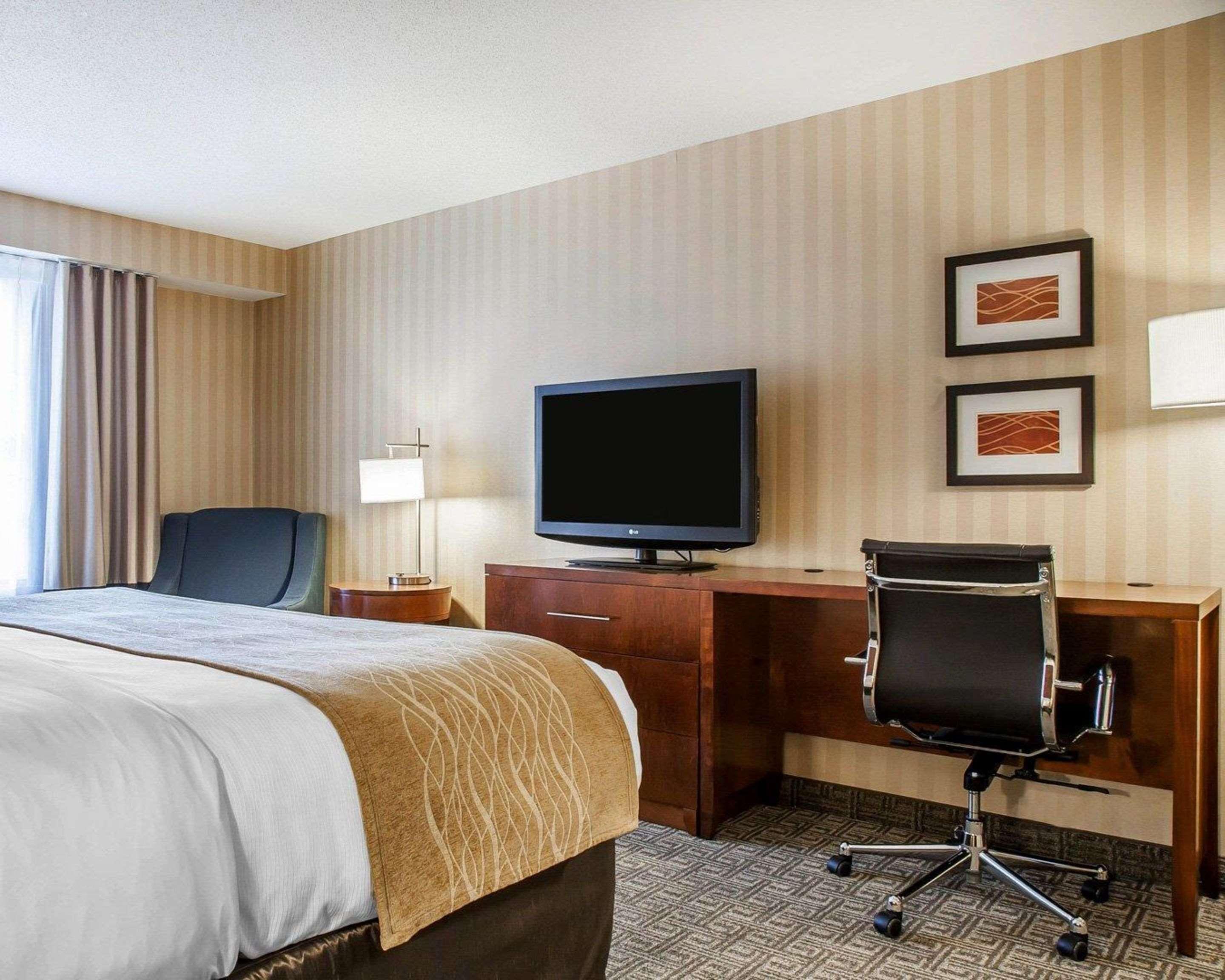 Comfort Inn & Suites Sturbridge-Brimfield Dış mekan fotoğraf