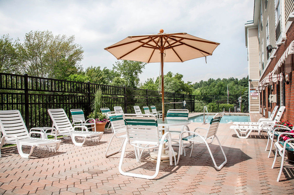 Comfort Inn & Suites Sturbridge-Brimfield Dış mekan fotoğraf